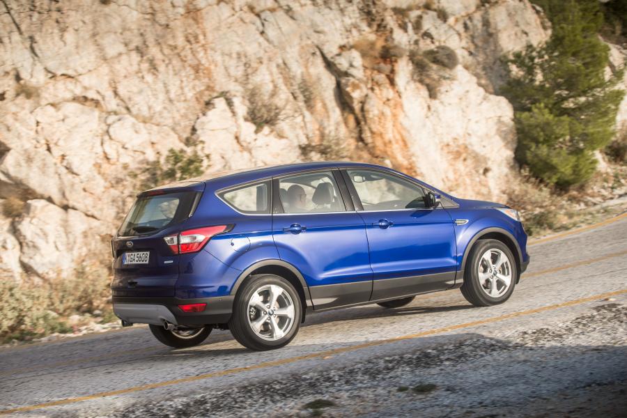  Ford Kuga Titanium 2016 года  (фото 19 из 28)
